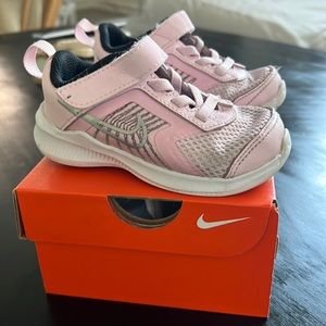 Toddler Girl Nike shoes
